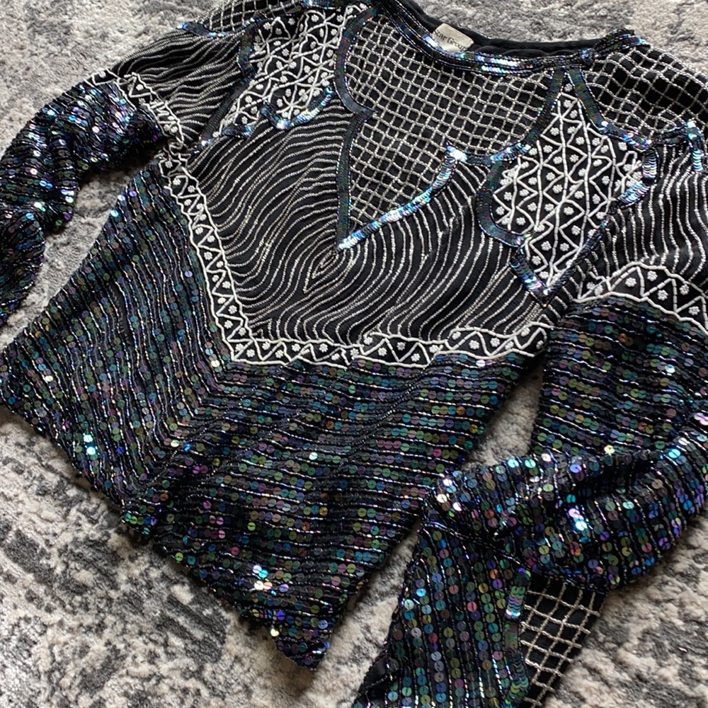 Vintage Star Group Beaded Sequin Long Sleeve Top
